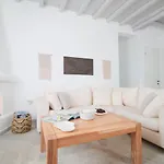 Two Coasts 150m From The Villa Agios Ioannis (Tinos)