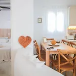 Villa Two Coasts 150m From The *