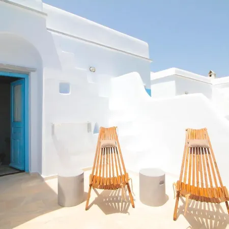 Two Coasts 150m From The Agios Ioannis (Tinos)
