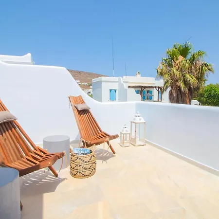 Two Coasts 150m From The Villa *